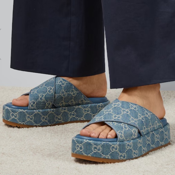 Gucci GG Logo Blue Jean Platform Slide Sandals - Picture 2 of 13